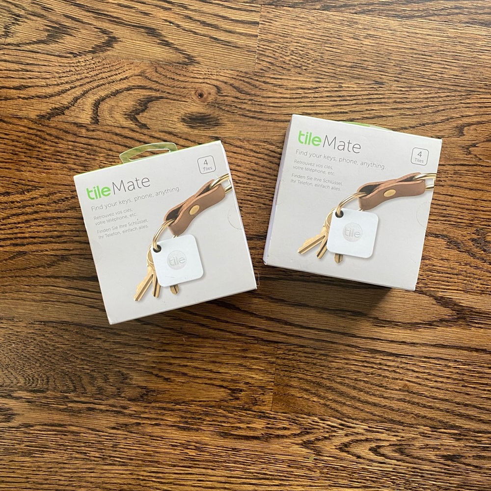 Brand New Tile Mate Key Finder Set 2-pack, 8 total